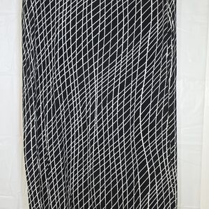 Simply Styled Monochrome Geometric Pencil Skirt